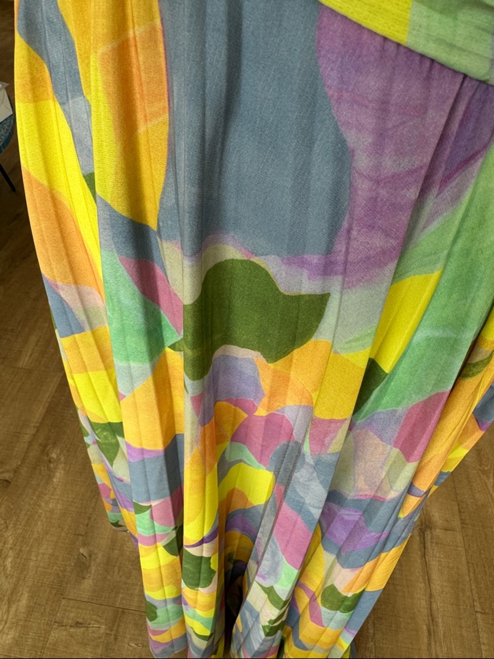 Astr Multicolor Floral Midi Dress in Yellow & Green - Picture 4 of 4
